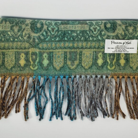 Preston & York Opulent 100% Acrylic Scarf, Exquisitely Crafted in Germany - Picture 4 of 6